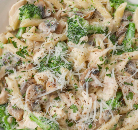 Truffle-Infused Mushroom & Tofu Alfredo Pasta with Roasted Broccolini (L)