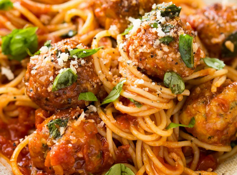Kids! Organic Spaghetti with chicken meatballs
