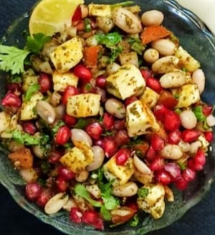 Mungfali aur paneer ki chaat