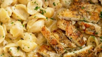 Low cal! Creamy Parmesan Chicken w/ Pasta