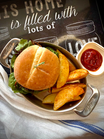 Veggie Maharaja Burger w/house fries (S)