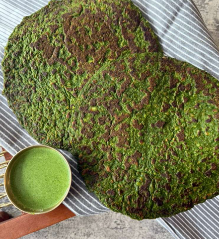 Sprouted Moong & Methi chilla(2pc)