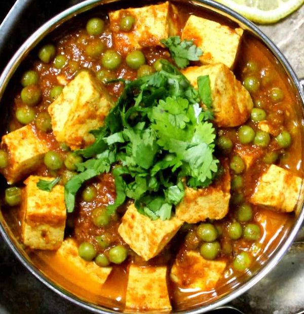 Gharke Matar Tofu