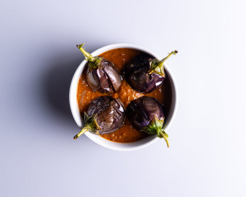 Marathi! Bharli Vaangi (stuffed eggplant curry, peanuts)(T)